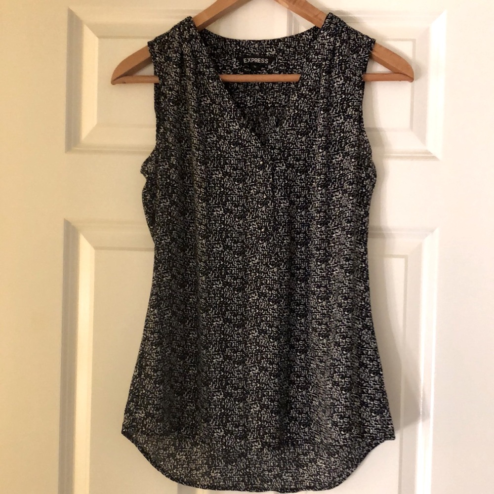 Black and white tank